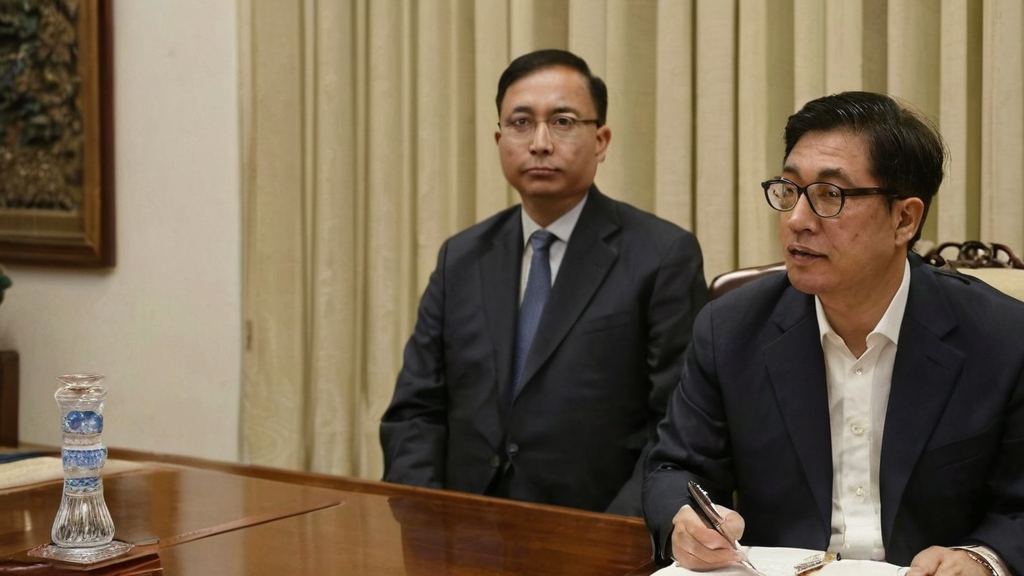 吃瓜网官网 - 娱乐吃瓜酱疑似摆拍让粉丝闹心 反差中的娱乐圈揭秘
